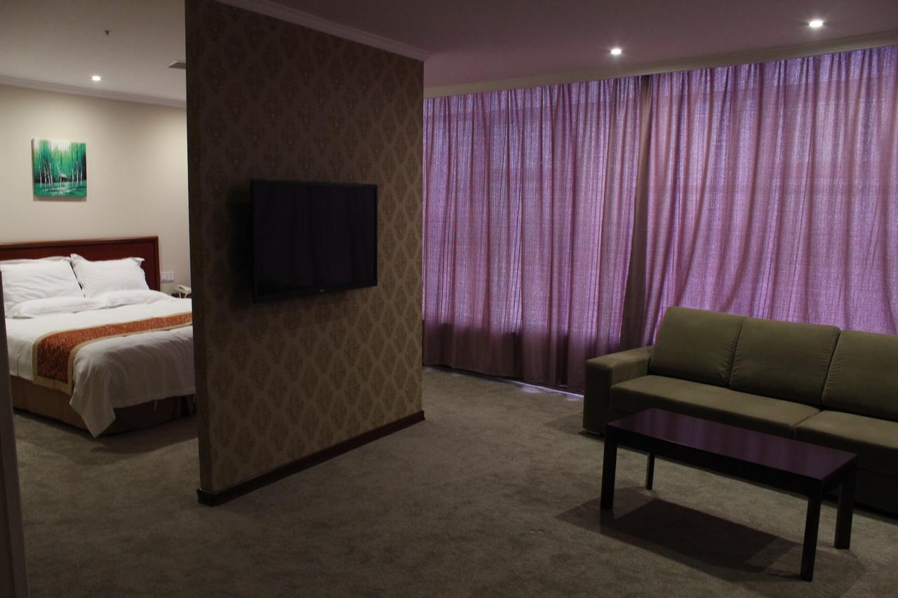 Greentree Inn Jiangsu Nanjing Dachang Xinhua Road Express Hotel מראה חיצוני תמונה